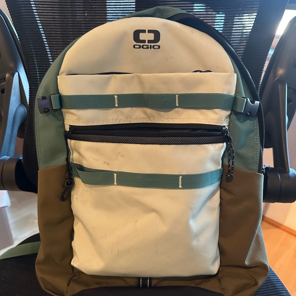 OGIO 20L Backpack